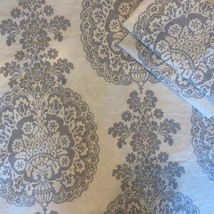 Pottery Barn Gray and White Damask Duvet Cover Set, Size Queen